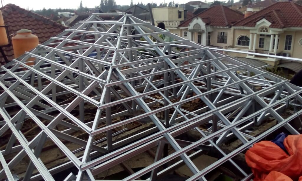 pasang atap baja ringan nafiz baja ringan 012 pasang atap baja ringan nafiz baja ringan 012